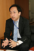 鈴木　涼介
