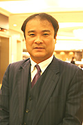 高杉 康成氏