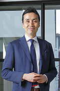 稲垣文彦氏