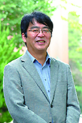 湯﨑英彦氏