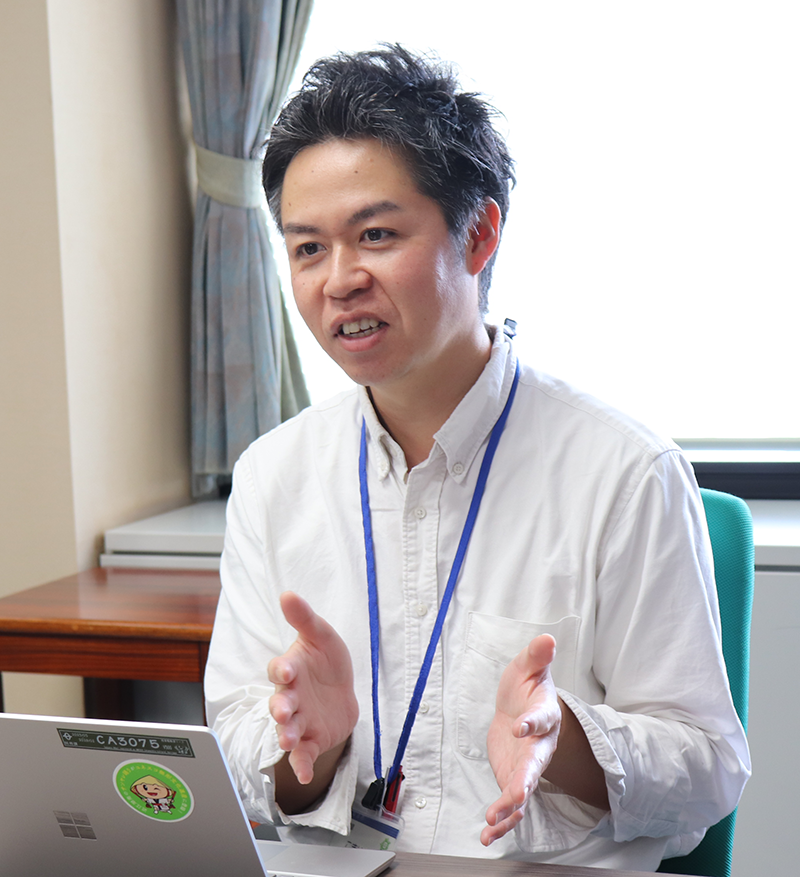 滋賀県草津市税務課の駒井信也係長
