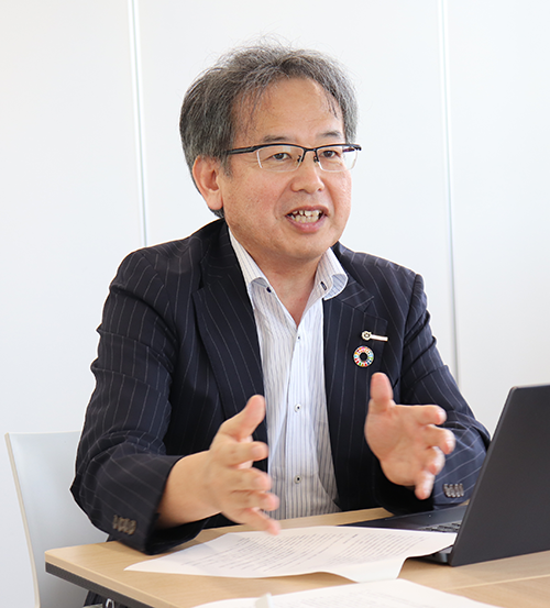 大和証券（株）債券営業部副部長・野津憲一郎さん。
