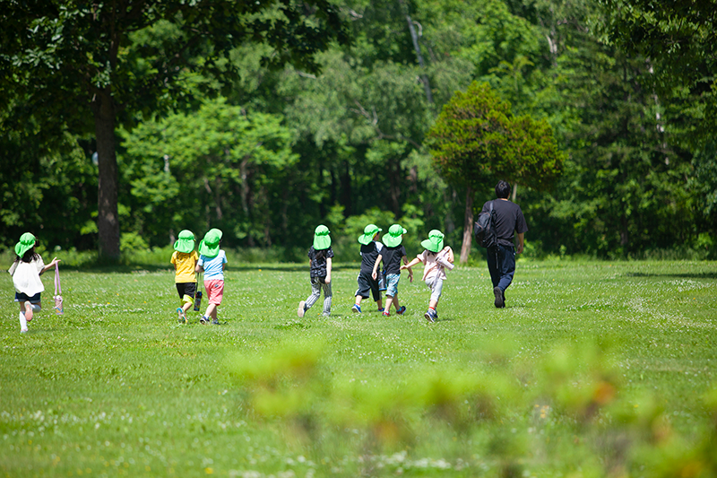 集団ゲームを通してかかわりを広げている様子