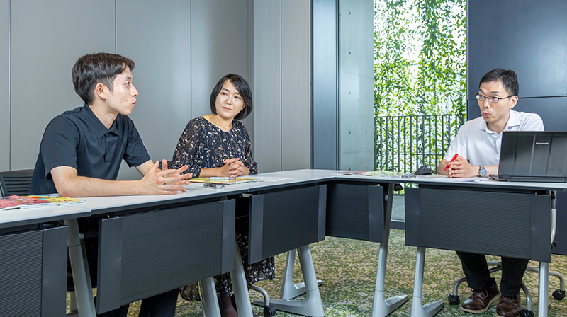 田澤惇李さん、成田有佳さん、原田峻准教授の写真