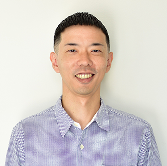 篠崎 光 氏