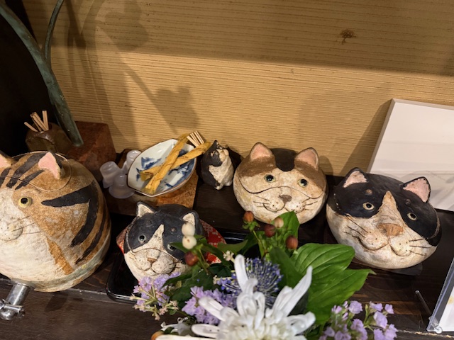 店内に飾られるかわいらしい小物の写真