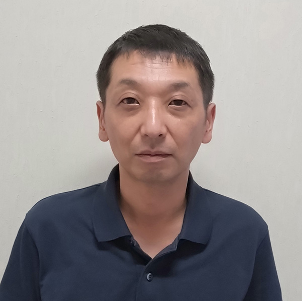 大竹芳弘 氏