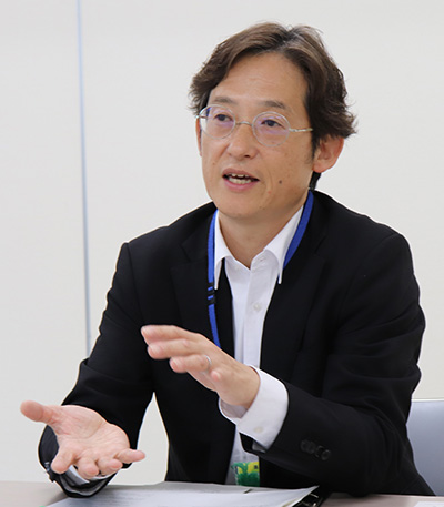 高知県会計管理課課長補佐兼
チーフ（資金・国費担当）・馬殿昌彦さんの写真