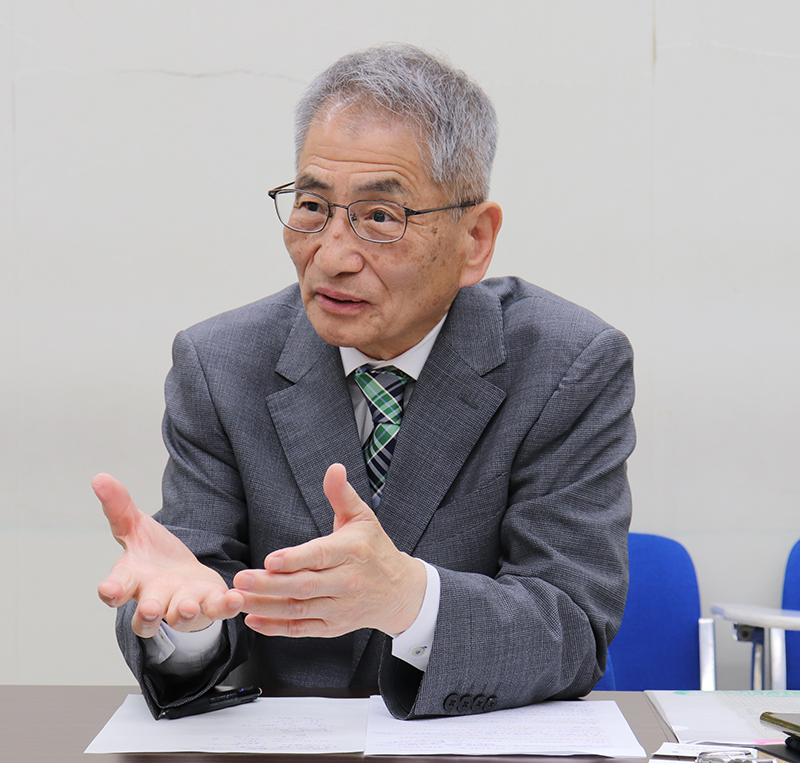 組織マネジメント講師(元東京都主税局特別滞納整理担当部長)・藤井朗さん。