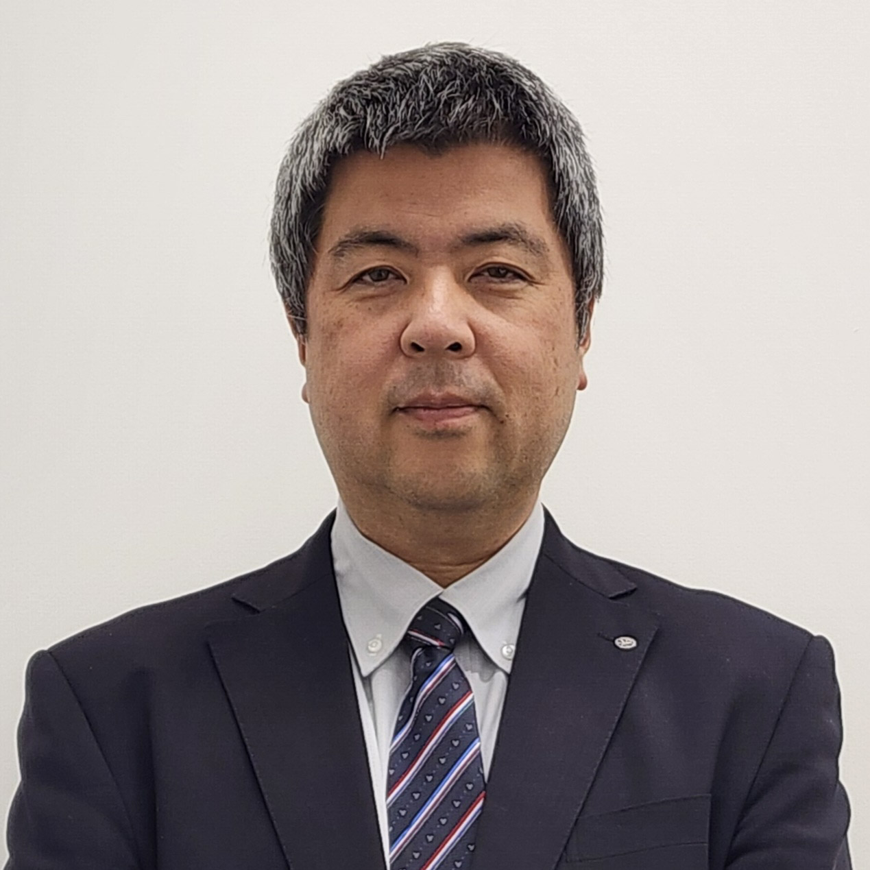 八木征利 氏
