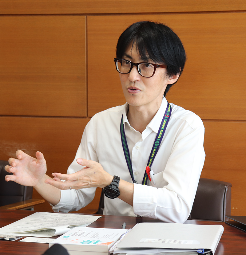 愛知県蟹江町税務課の黒川浩輝課長補佐
