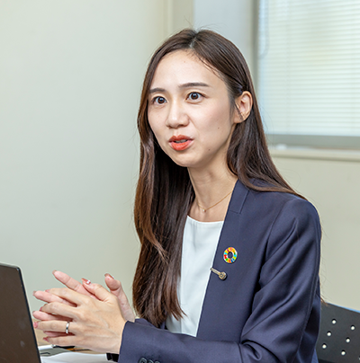 大和証券（株）公共法人部次長・阿部咲子さんの写真